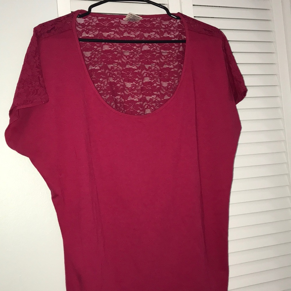 Victoria Secret PINK lace back tee!